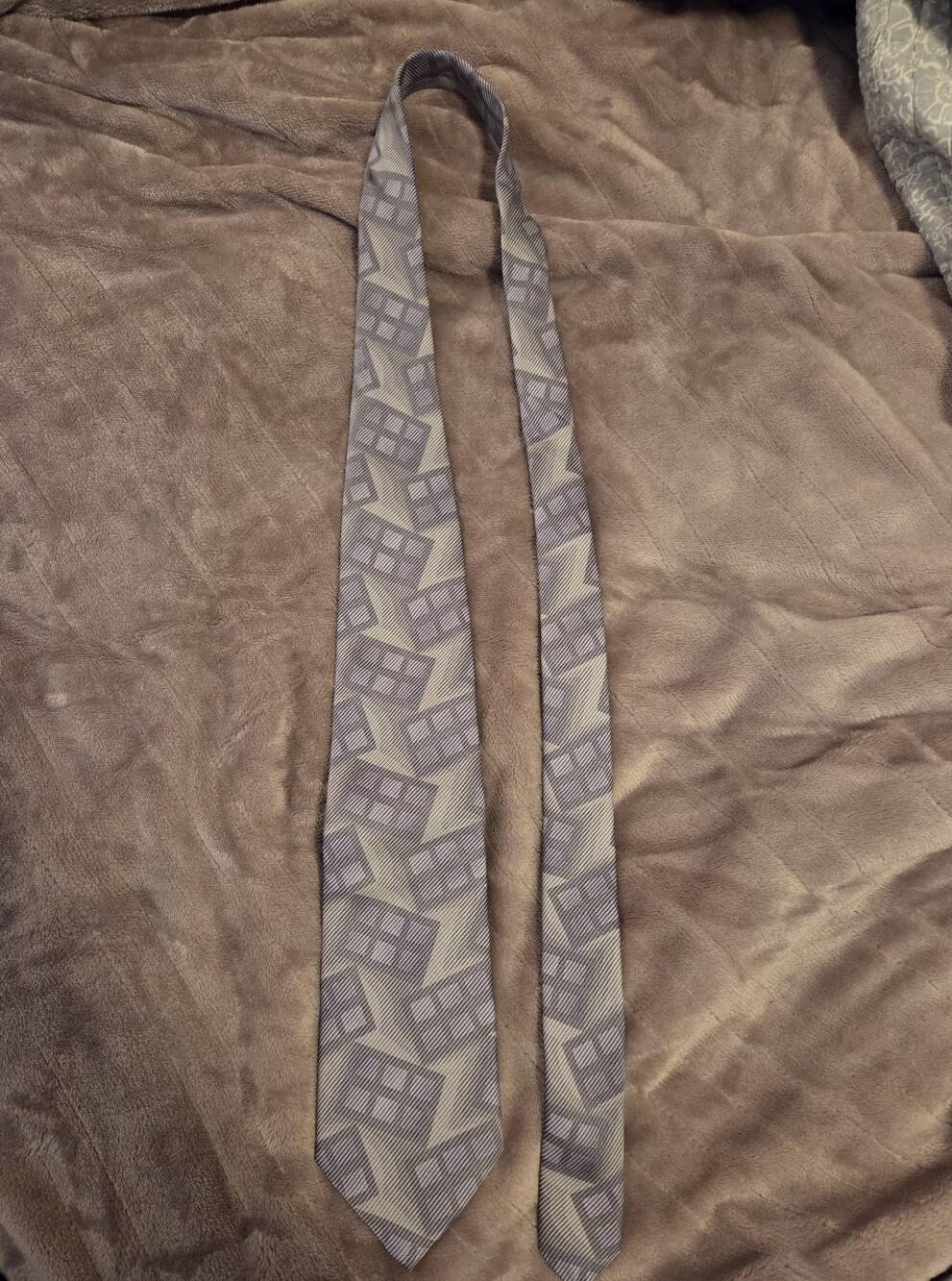 Emporio Armani Geometric Pattern Silk Tie in Gray and Tan
